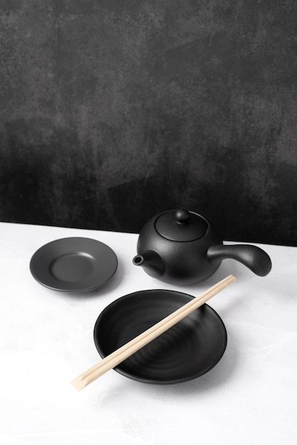 Elegant and minimalistic bowls