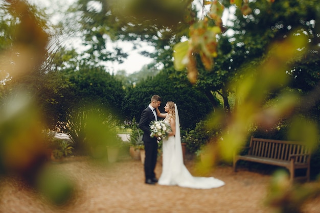 Free photo elegant wedding couple