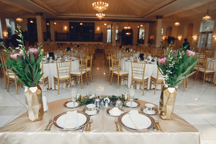Free Photo elegant wedding dishes