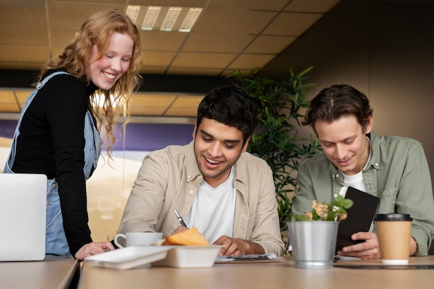 Free photo employee showing appreciation to each other