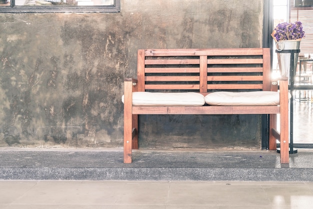 empty bench decoration