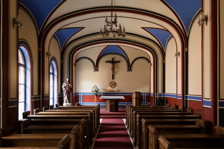 Free Photo empty christian church building