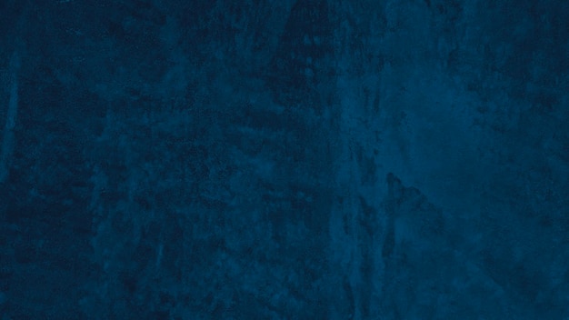 파란색 소프트 라이트 디스플레이가 있는 빈 어두운 콘크리트 벽 스튜디오 배경 및 바닥 원근