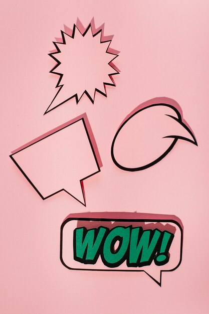 Empty speech bubble with wow sound expression bubble on pink background