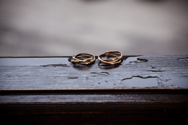 Free photo engagements rings