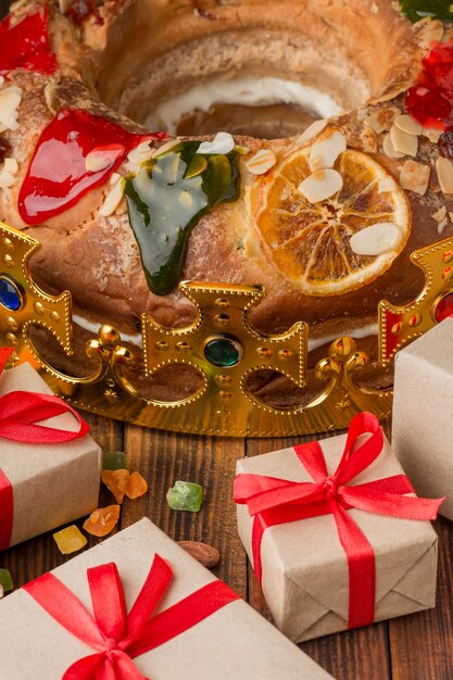 Epiphany cake roscon de reyes and gifts