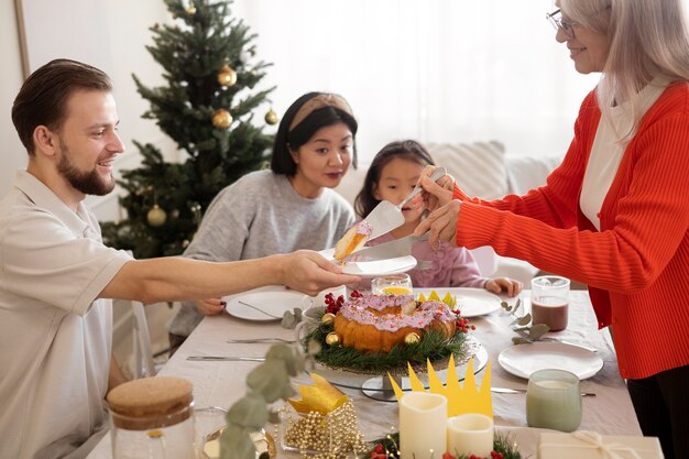 クリスマスのお祝いのエピファニー