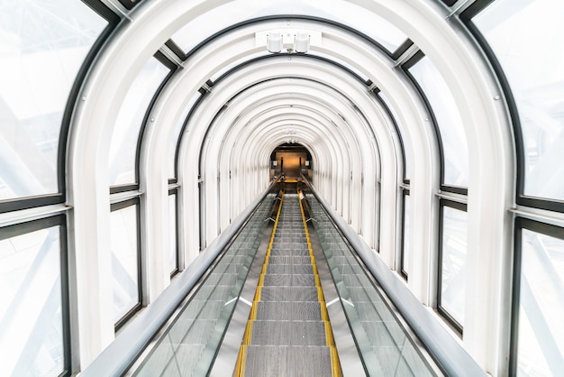 Free photo escalator at the floating garden observatory building