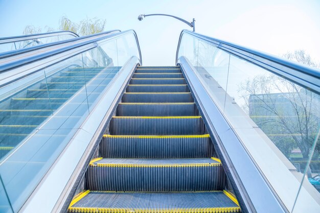 escalator view