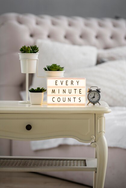 Every minute counts message on lightbox