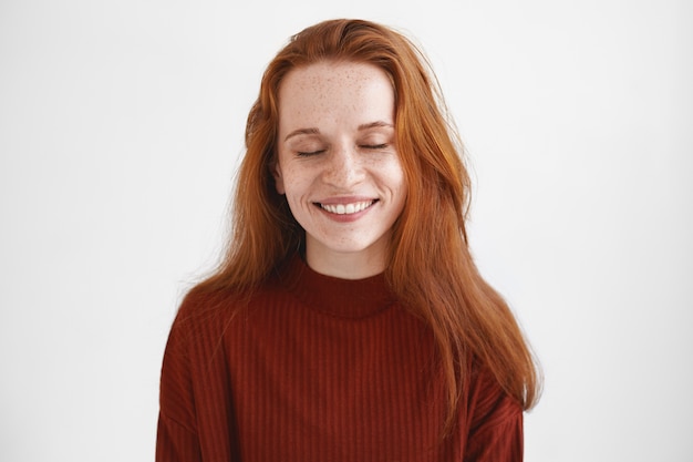 An expressive lady posing in the studio