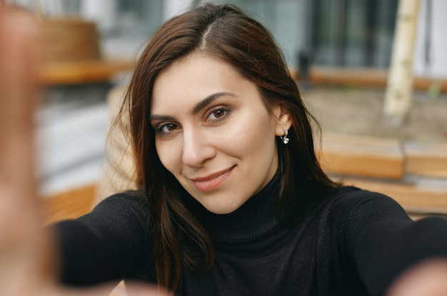 Expressive woman posing outdoor