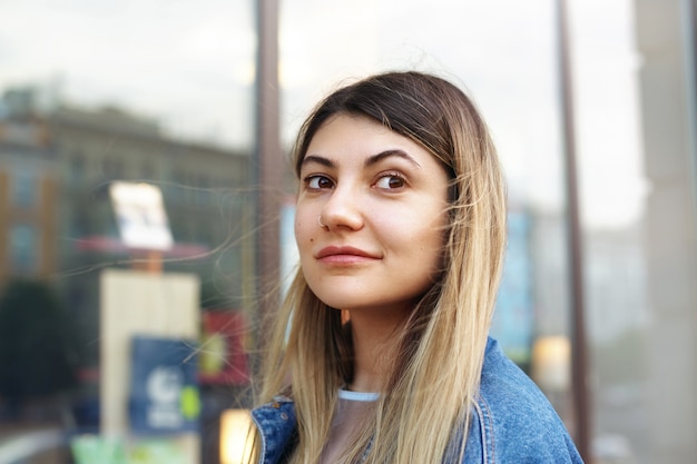 Expressive woman posing outdoor