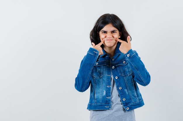 Expressive young girl posing