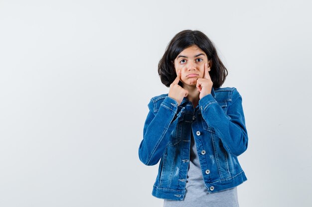 Expressive young girl posing