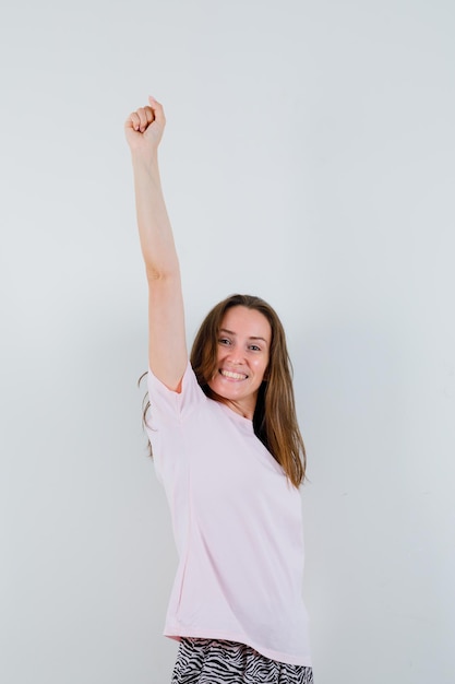 Free photo expressive young girl posing