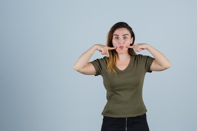 Expressive young girl posing