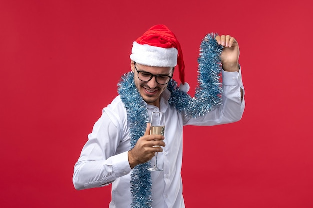 Free photo expressive young man posing for christmas