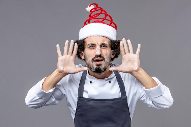 Free photo expressive young man posing for winter holidays