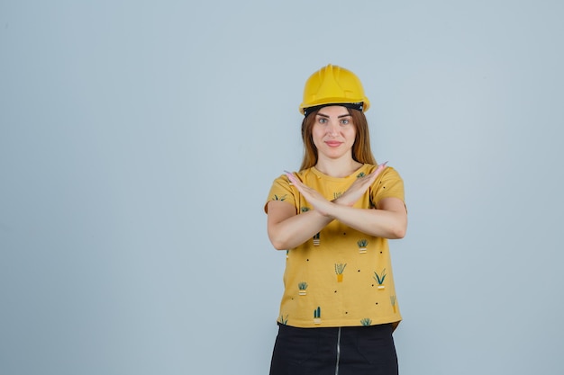 Expressive young woman posing in the studio