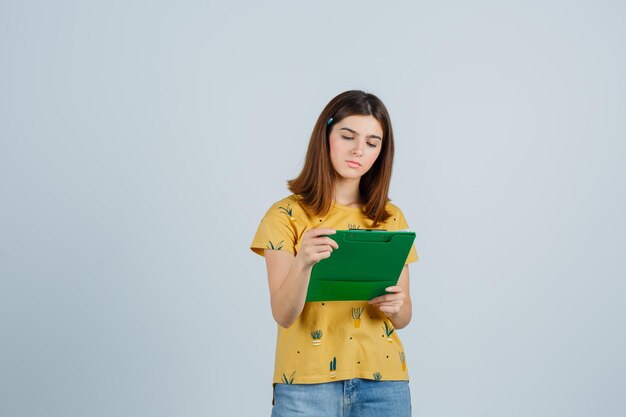 Expressive young woman posing in the studio