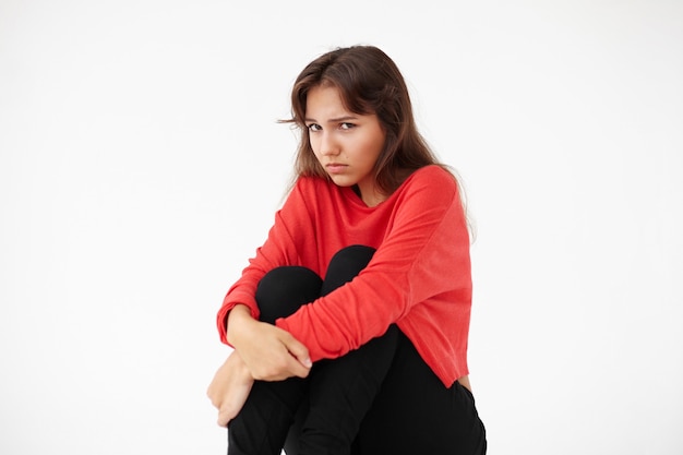 Free photo expressive young woman posing