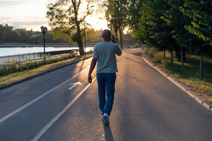Free Photo exterior portrait of black man