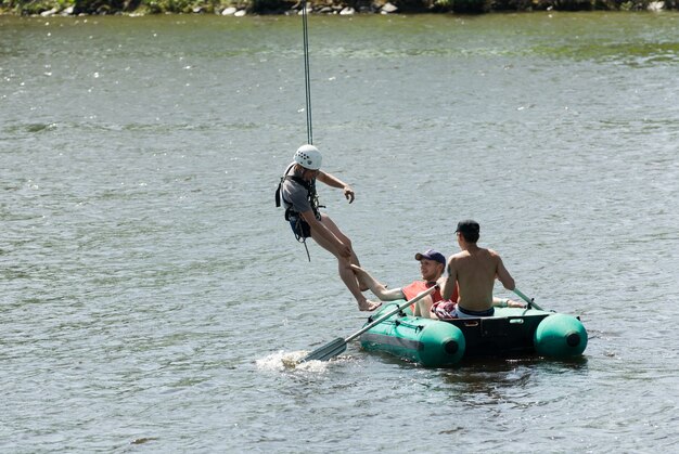 Бесплатное фото Экстремальные виды спорта ropejumping