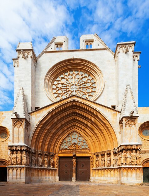 タラゴナ大聖堂の外観