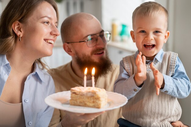 Семейный праздник малыша в первые годы жизни