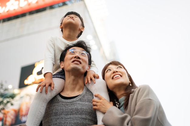 夜の家族のライフスタイル