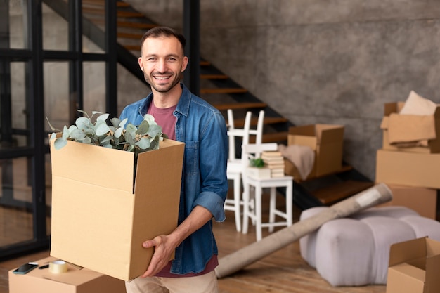 Free photo family moving in a new home