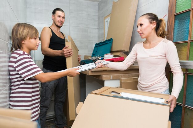 Family packing things