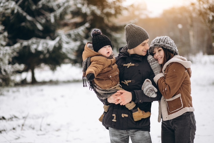 Free Photo family in winter on a vacation
