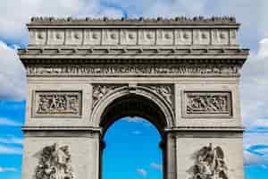 Free photo famous historical arch of triumph in paris, france