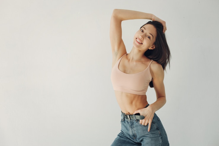 Бесплатный Фотография девушка способа представляя