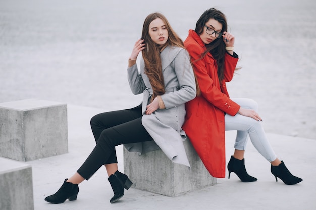 fashion girls in city