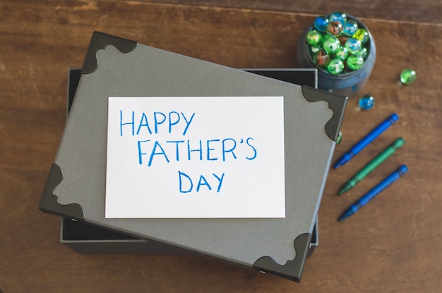 Free photo father's day on box