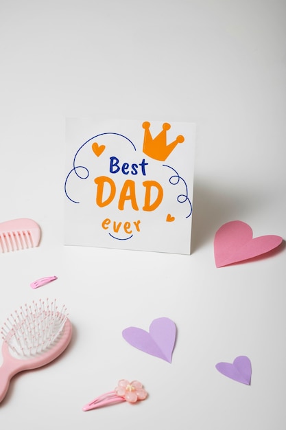 Foto gratuita celebrazione della festa del papà con cuori di carta