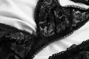 Foto gratuita disposizione lingerie femminile ancora in vita