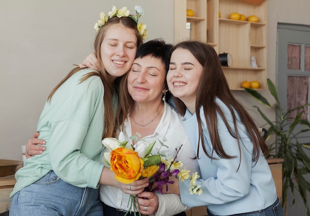 Free photo female social club mother and daughters