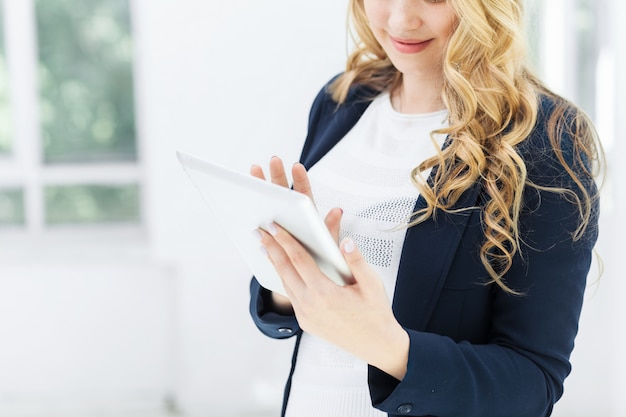 The female worker against office