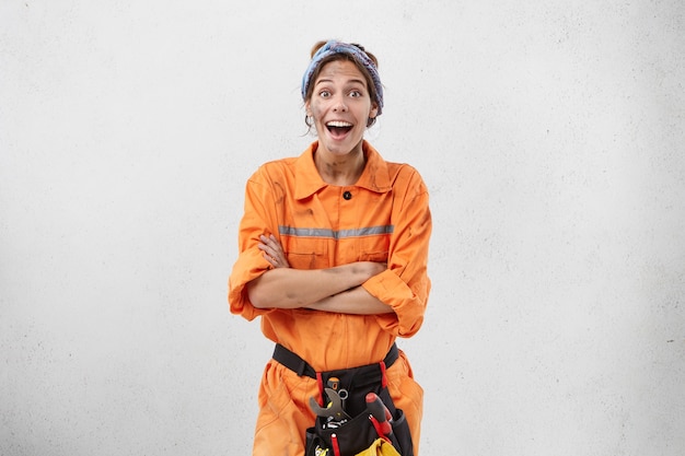 Free photo female worker wearing work clothes