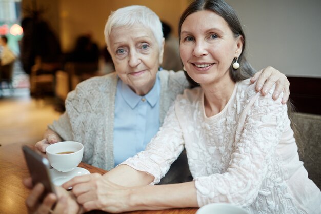 Females in cafe