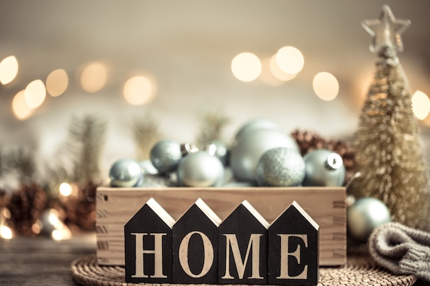 Free photo festive  lights with the inscription home