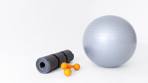 Fitness equipment objects arrangement