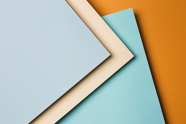 Free photo flat lay arrangement of multicolored paper sheets