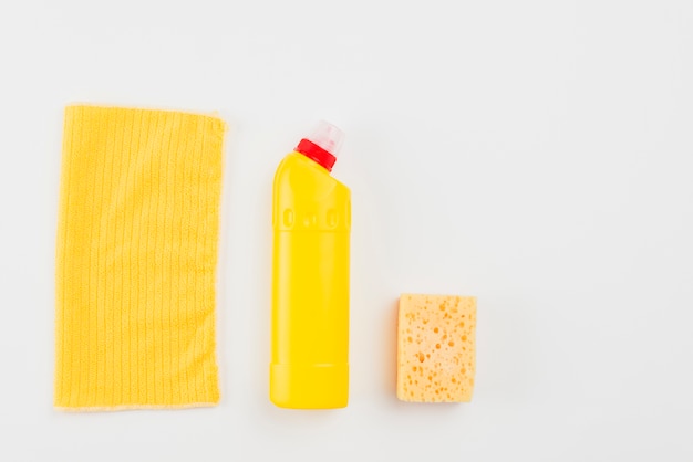 Free photo flat lay of cleaning products