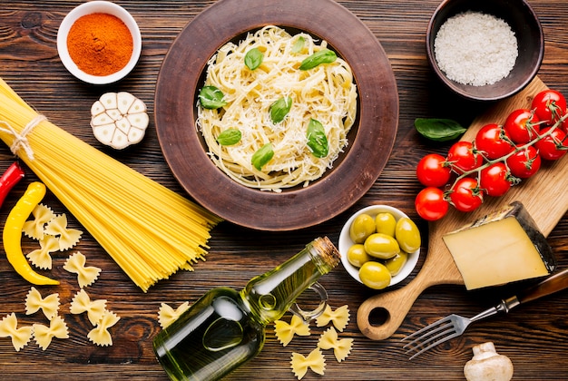 이탈리아 음식의 평평한 구성