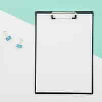 Free photo flat lay concept of clipboard